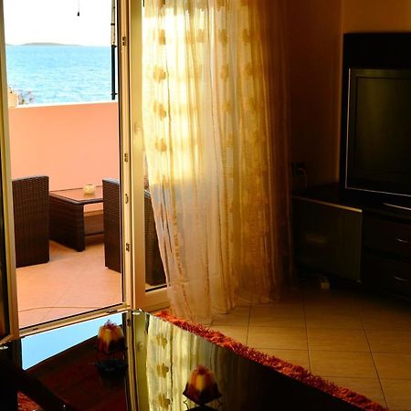 Sea View Luxury Apartment ปลาตาเรีย ภายนอก รูปภาพ
